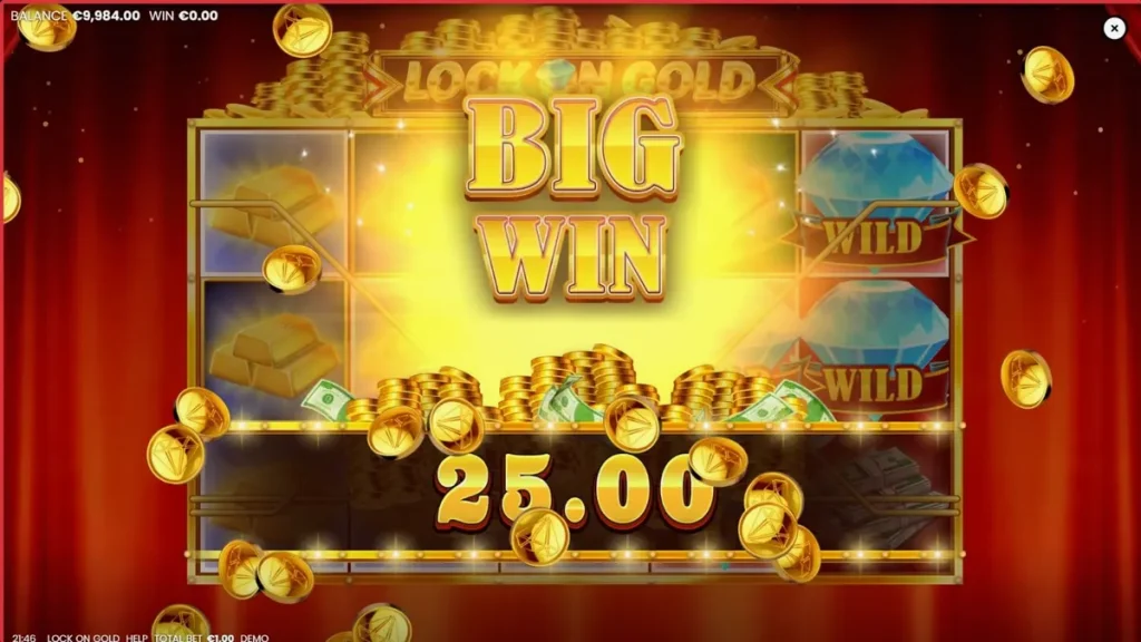 Tampilan visual mesin slot Lock On Gold dengan tema kemewahan emas dan teater.